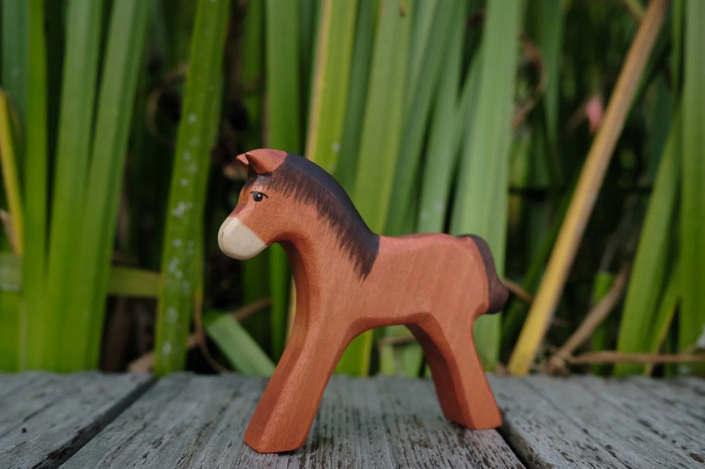Holzwald Holzfigur Fohlen