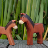 Holzwald Holzfigur Fohlen