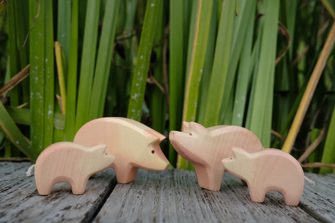 Holzwald Holzfigur Schwein