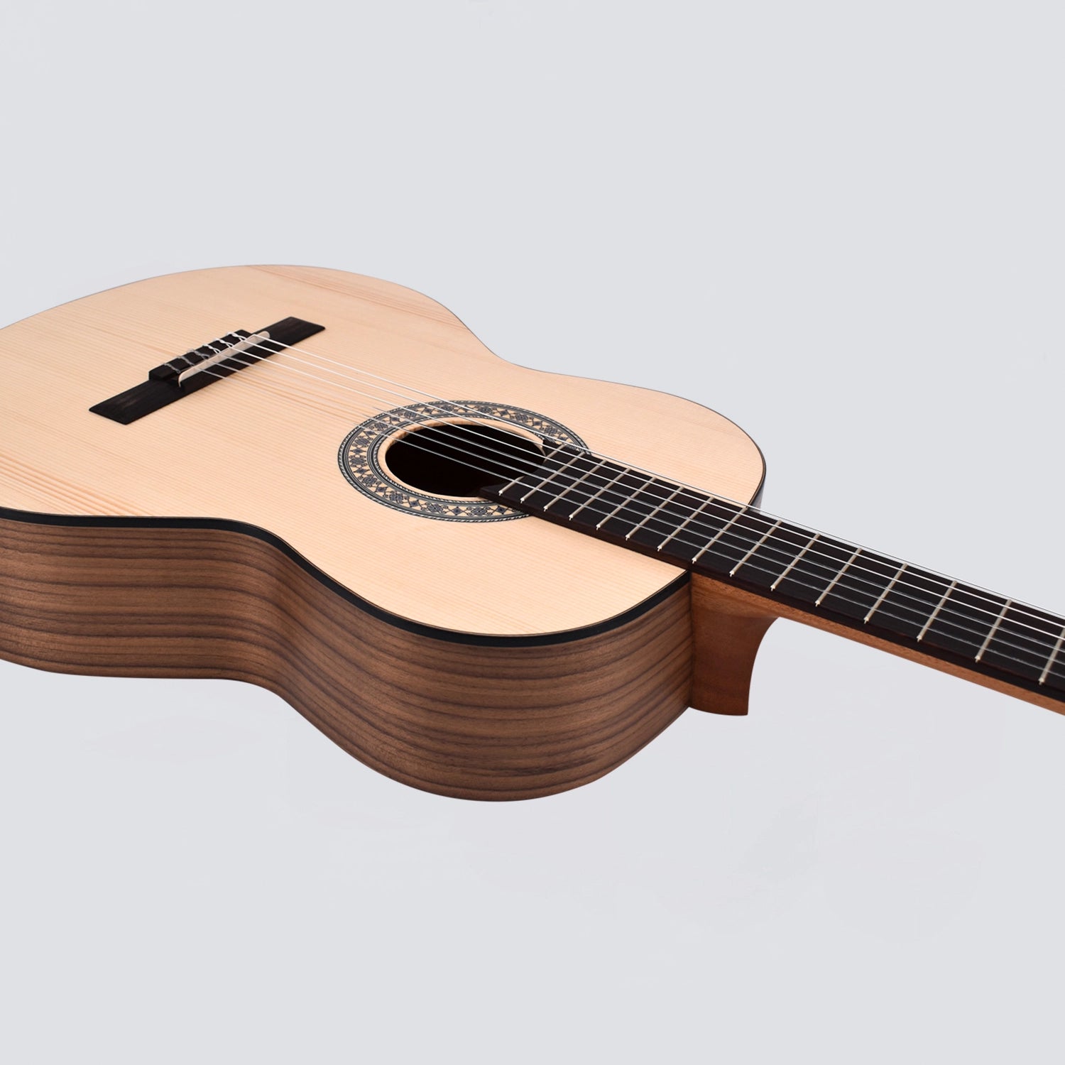 VOLT Konzertgitarre Sevilla KG-5000 (3/4, offenporig)