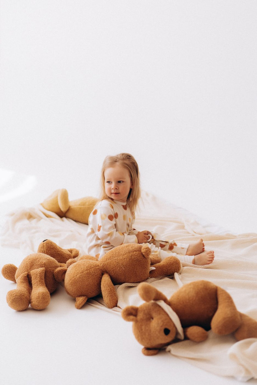 Wooly Organic Kuschelteddy mit Kragen
