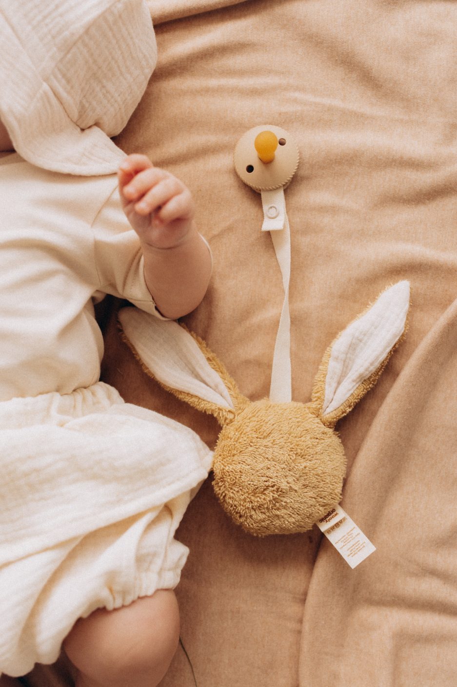 Wooly Organic Schnullerhalter Hase