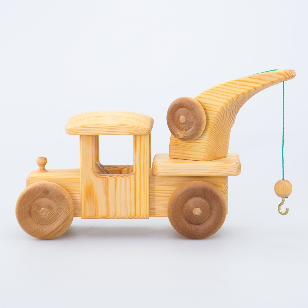 bio-spielzeug_drei_blaetter_debresk_holz_abschleppwagen_gross_01