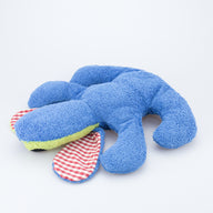 bio-spielzeug_efie_kuscheltier_hund_liegend_blau_04
