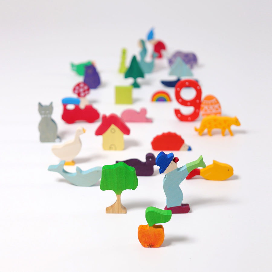bio-spielzeug_grimm-s_spiel_und_holz_design_03071_abc_lernfiguren_02
