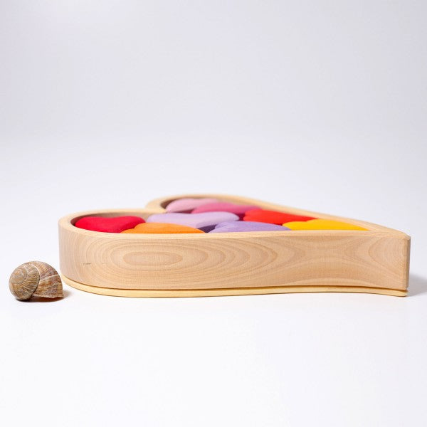 bio-spielzeug_grimms_holzspielzeug_10178_bauspiel_herzen_4