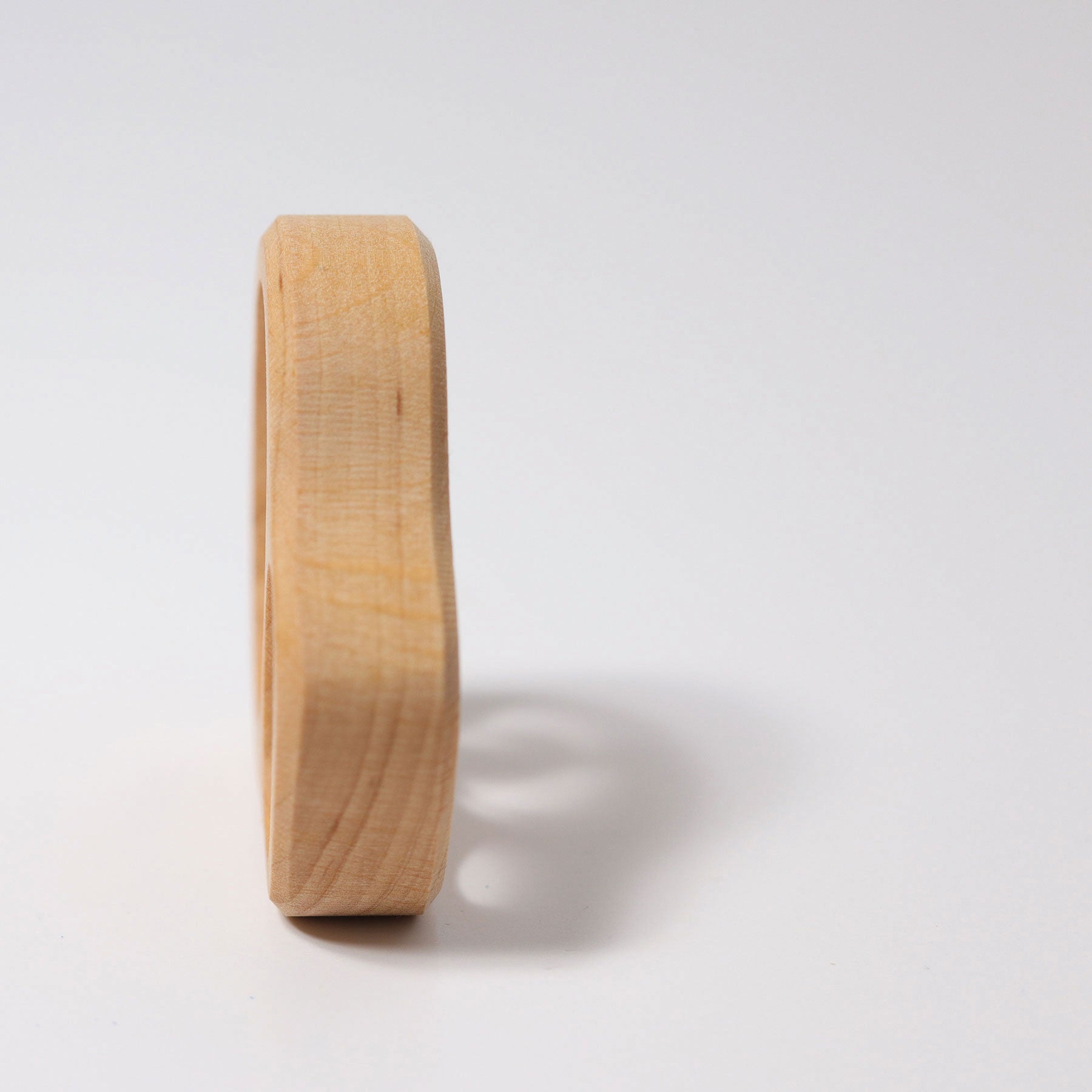 bio-spielzeug_grimms_spiel_und_holz_design_08130_klipp_klapp_rot_05