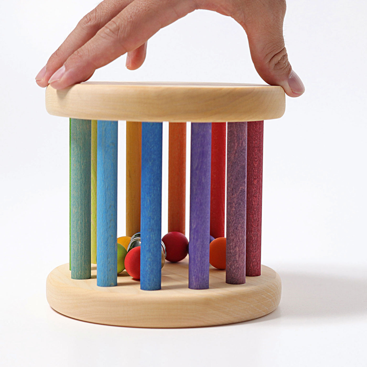 bio-spielzeug_grimms_spiel_und_holz_design_08503_regenbogen_babyroller_3