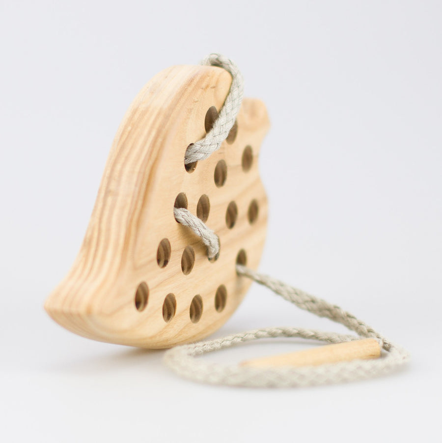bio-spielzeug_lotes_toys_f-delspiel_lindenblatt_02
