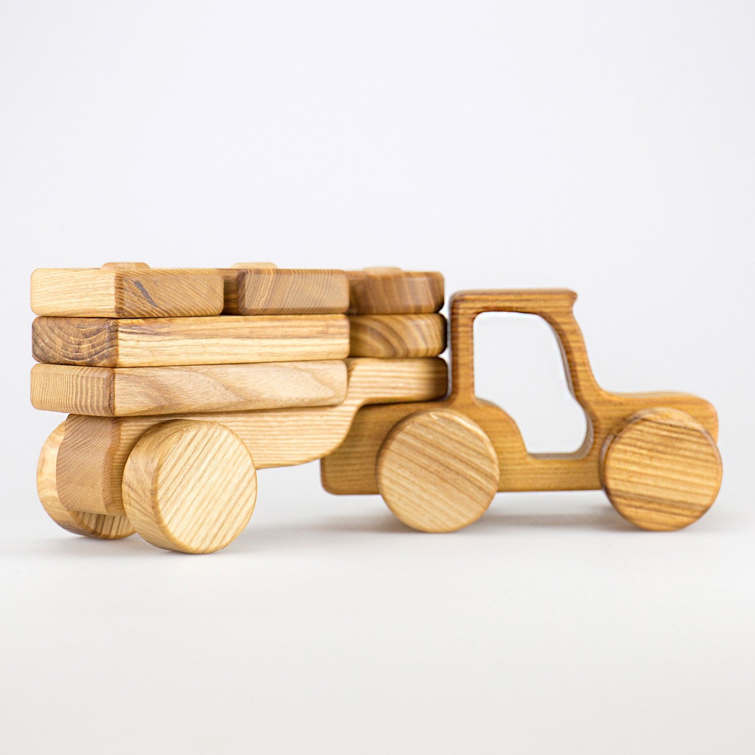 bio-spielzeug_lotes_toys_holztraktor_zum_stecken_04