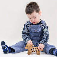 bio-spielzeug_lotes_toys_hund_zum_ziehen_und_f-deln_04