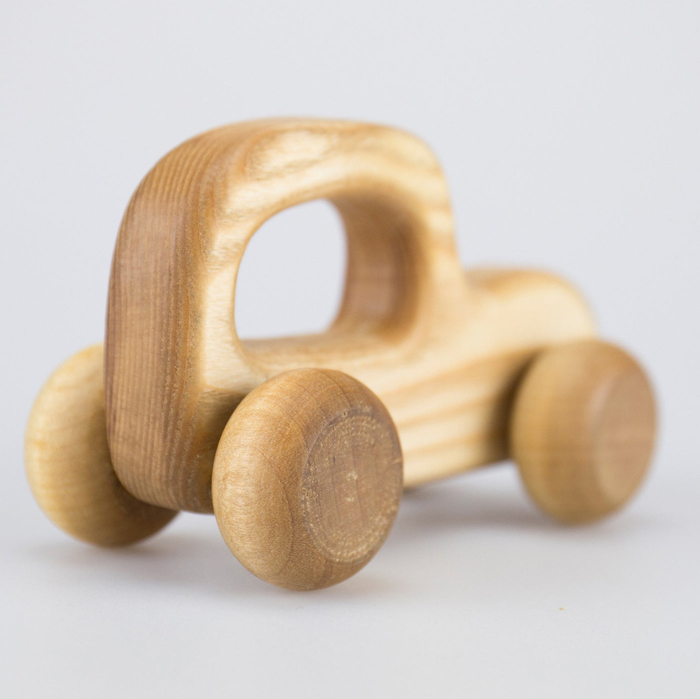 bio-spielzeug_lotes_toys_kleinkinder_holzauto_04