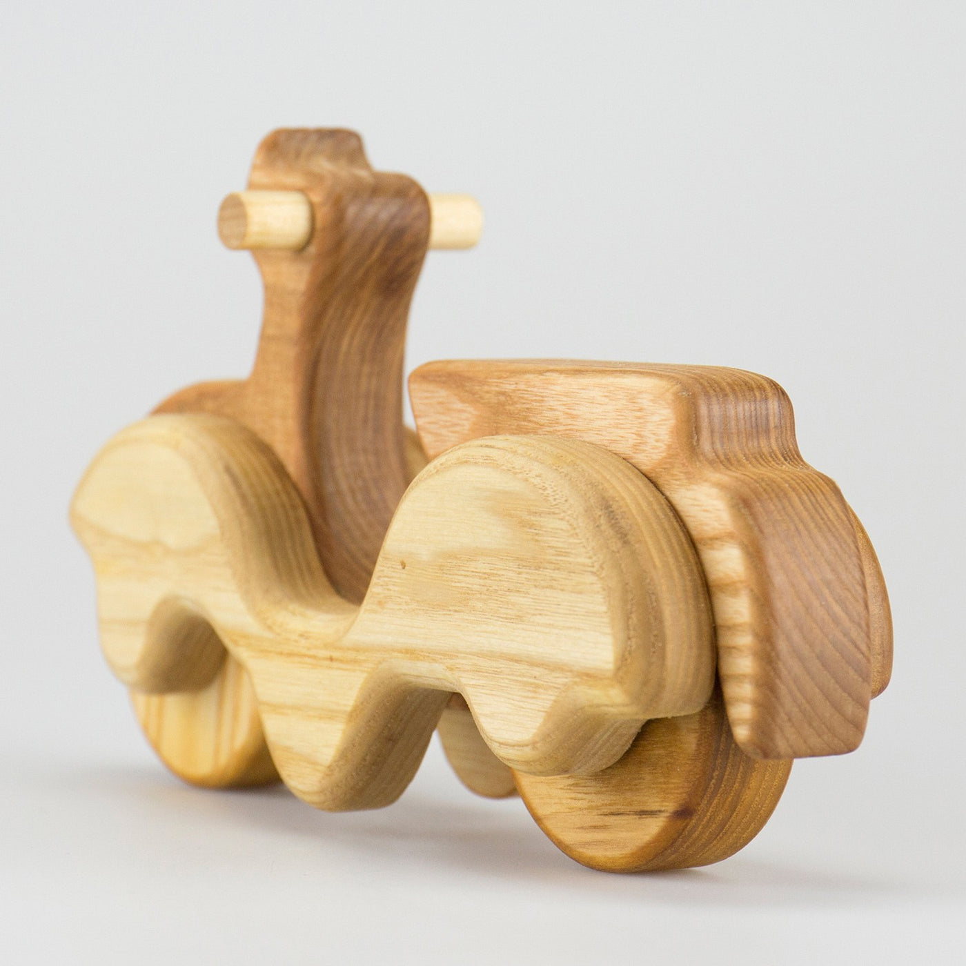 bio-spielzeug_lotes_toys_roller_aus_holz_04