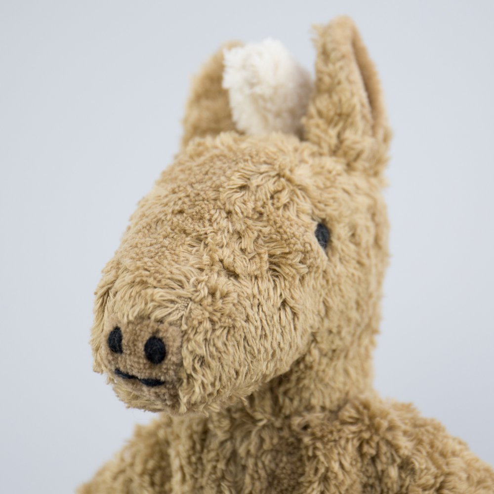 bio-spielzeug_senger_tierpuppen_schlenkertier_pferd_hellbraun_30cm_04