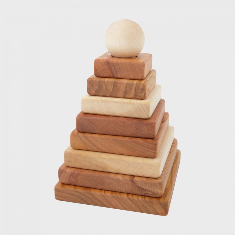 Stapelpyramide natur