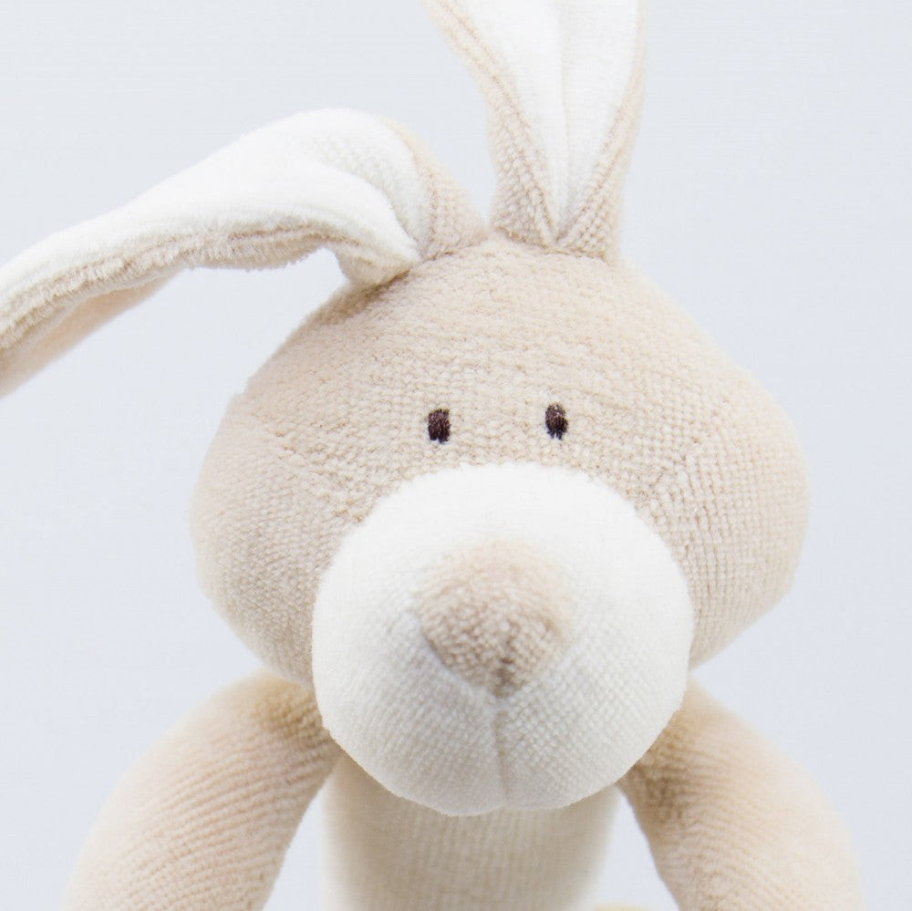 bio-spielzeug_wooly_organic_knistergreifling_hase_mit_rassel_03